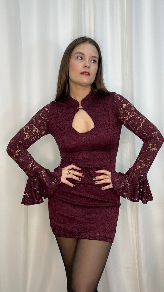 Vestido encaje con boton